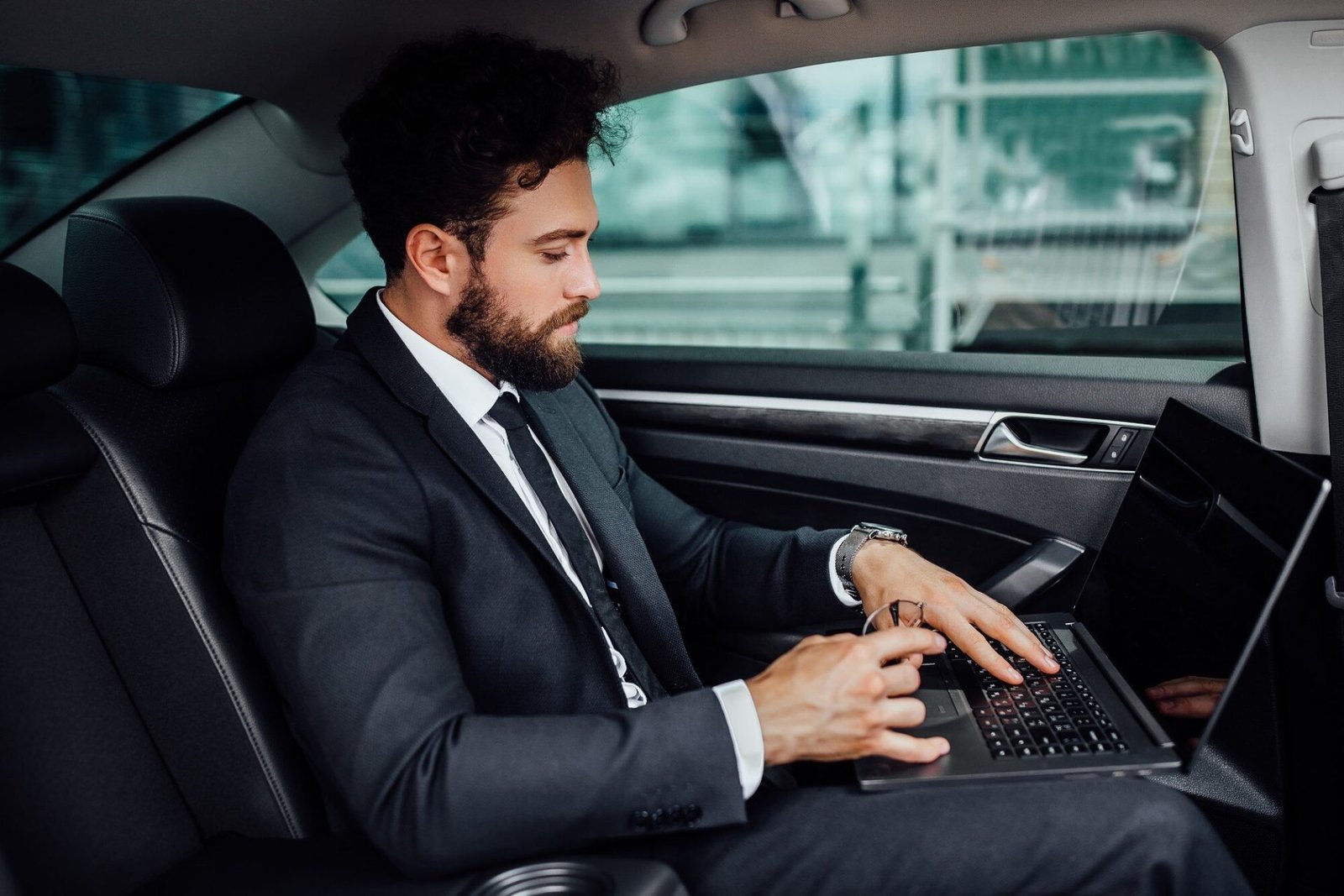 Executive Travel with Airport Move